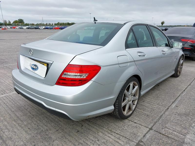 2011 MERCEDES-BENZ C220 SPORT CDI BLUEEFFI-C 