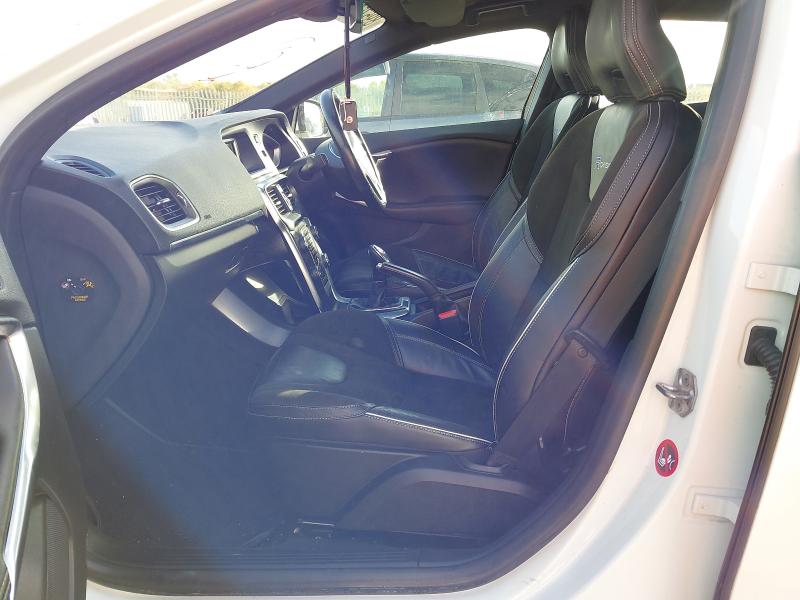 2014 VOLVO V40 D2 R DESIGN 5DR