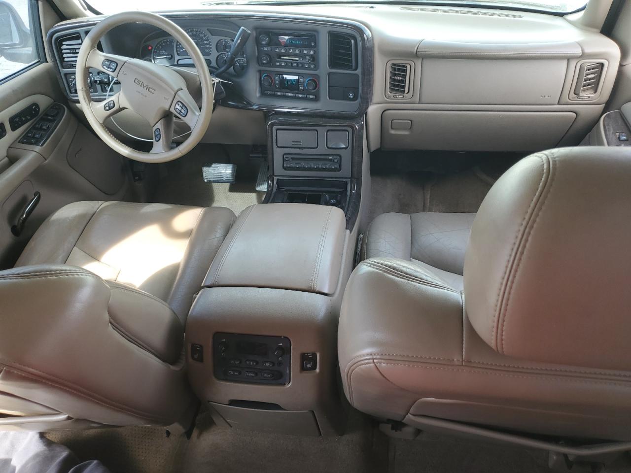 2005 GMC Yukon Denali VIN: 1GKEK63U15J160184 Lot: 84830565