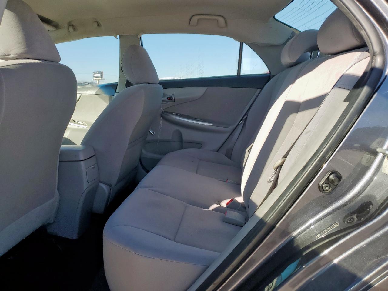 2011 Toyota Corolla Base VIN: JTDBU4EE1BJ103241 Lot: 90447215