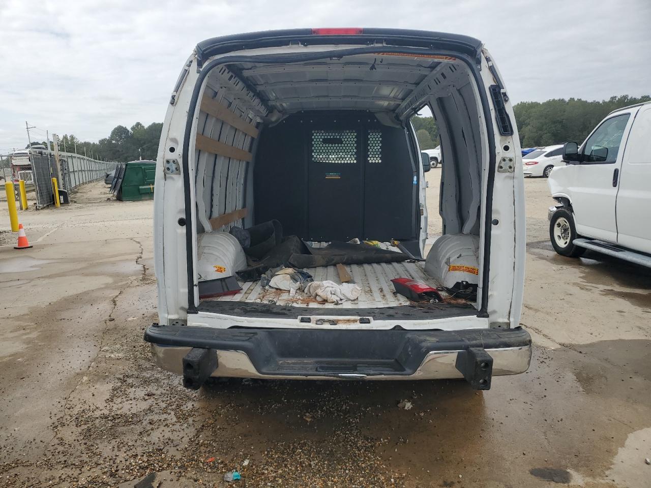 2024 GMC Savana G2500 VIN: 1GTW7AFP5R1180728 Lot: 85581875