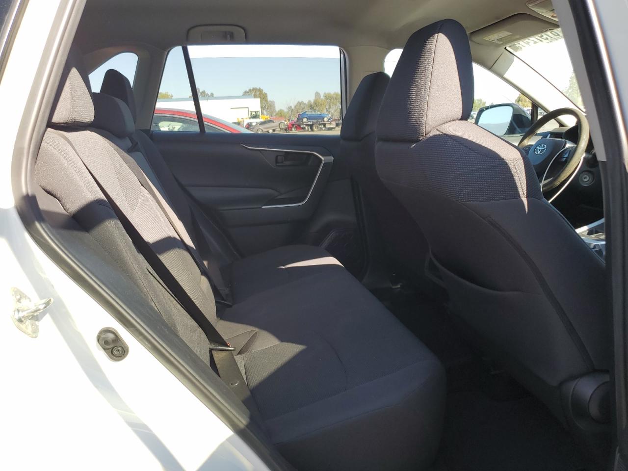 2019 Toyota Rav4 Le VIN: 2T3H1RFV7KC011889 Lot: 81972415