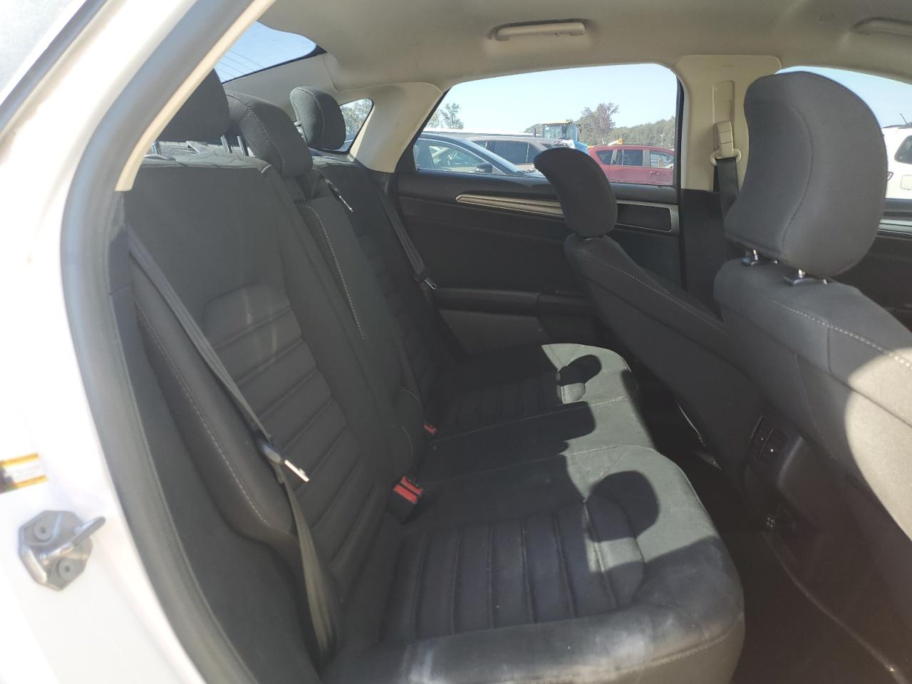 2017 Ford Fusion Se Hybrid VIN: 3FA6P0LUXHR158383 Lot: 85092185