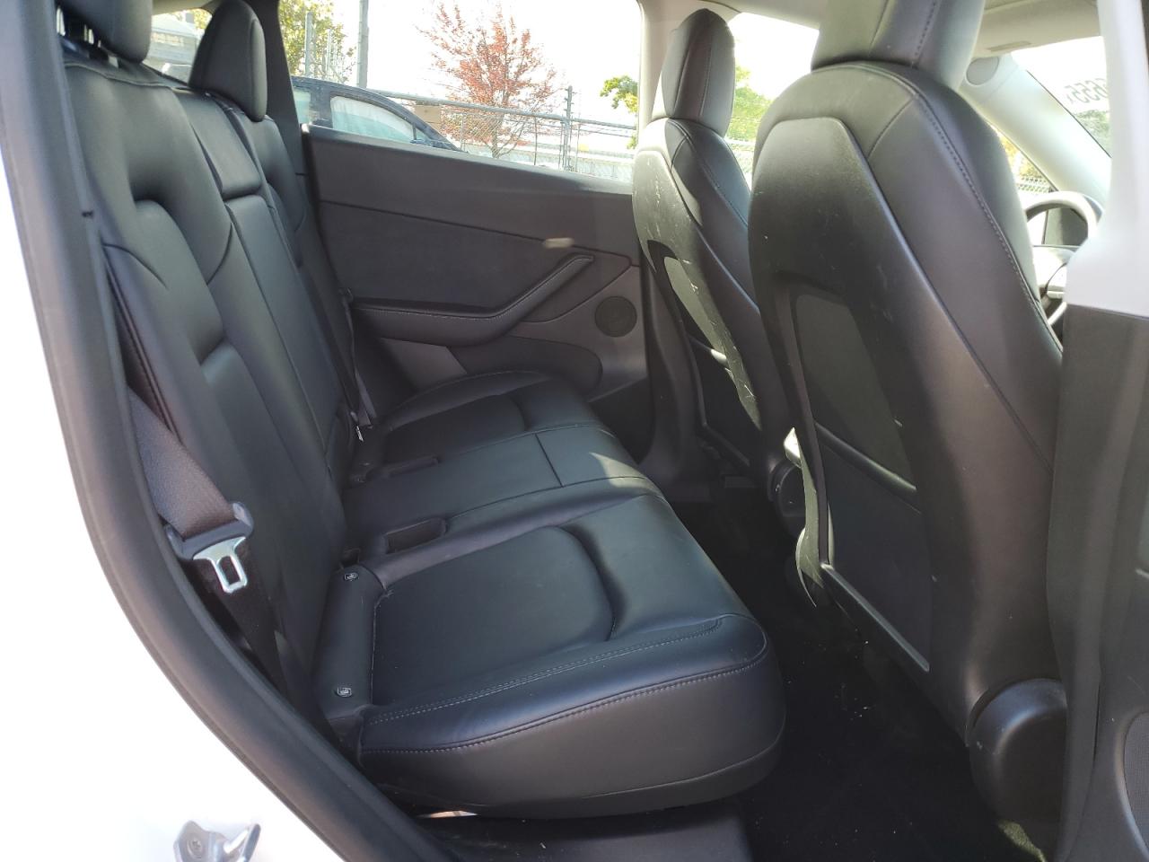 2021 Tesla Model Y VIN: 5YJYGDEE2MF242094 Lot: 82235655