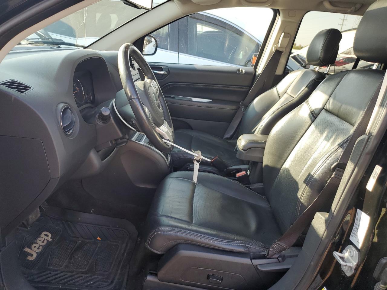 2016 Jeep Compass Latitude VIN: 1C4NJCEA8GD751887 Lot: 82530845