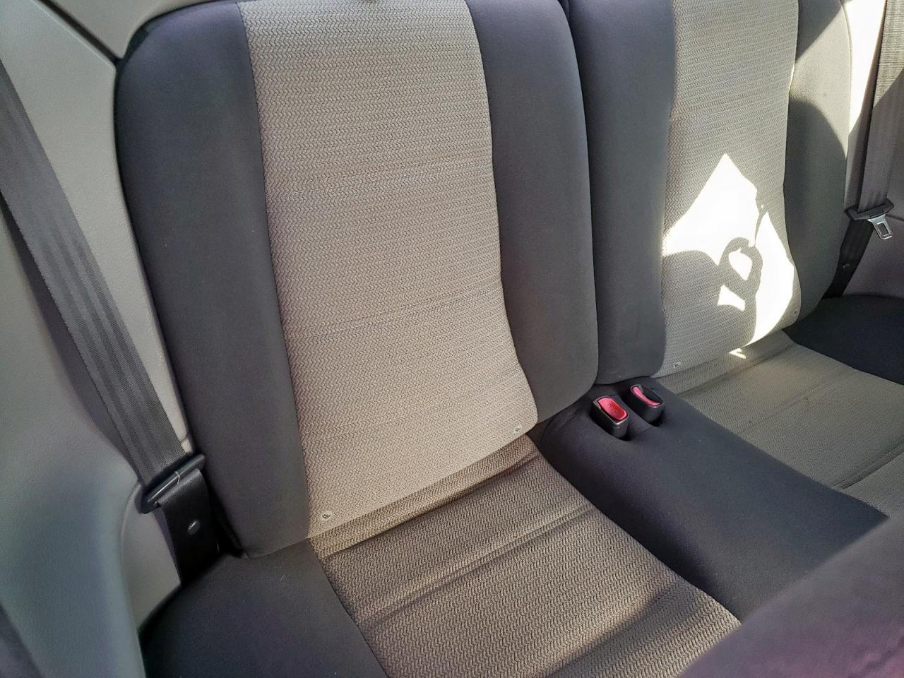 2004 Ford Mustang VIN: 1FAFP40674F211545 Lot: 85850115