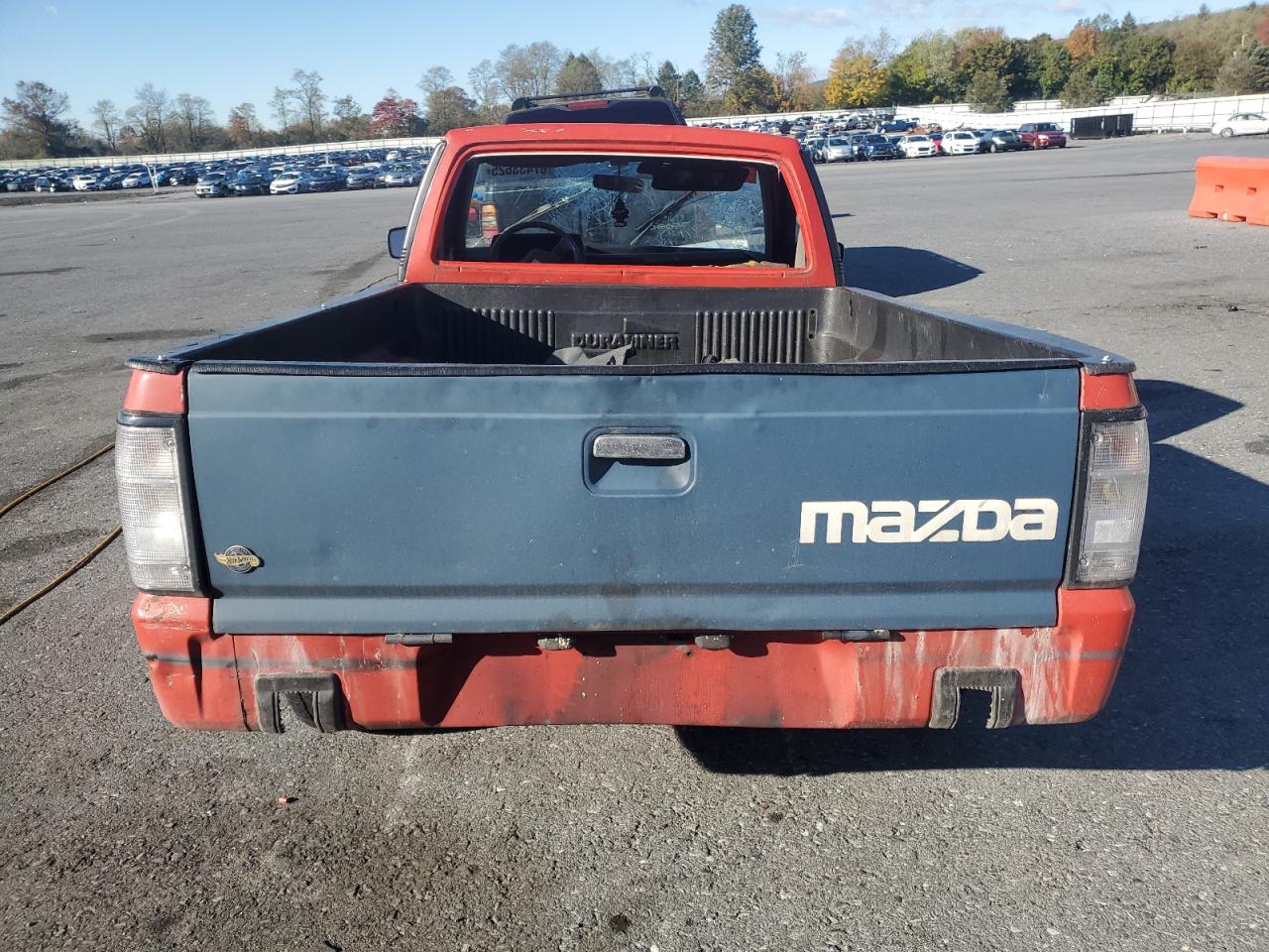 1988 Mazda B2200 Short Bed VIN: JM2UF1131J0318446 Lot: 87433625