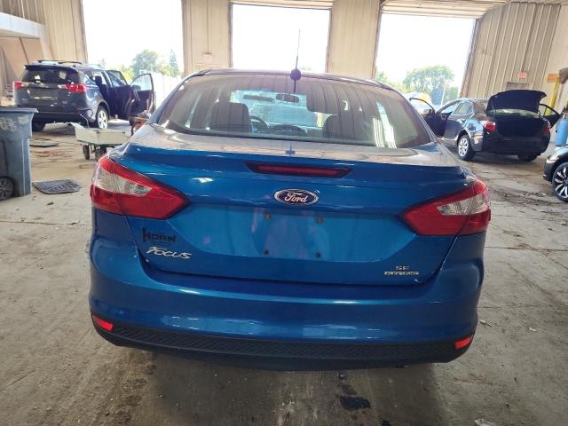 Sedans FORD FOCUS 2014 Granatowy