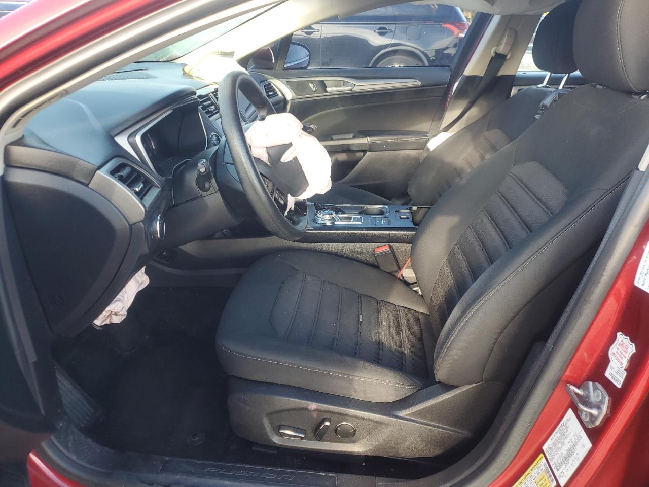 2019 Ford Fusion Se VIN: 3FA6P0LU2KR226313 Lot: 90038505