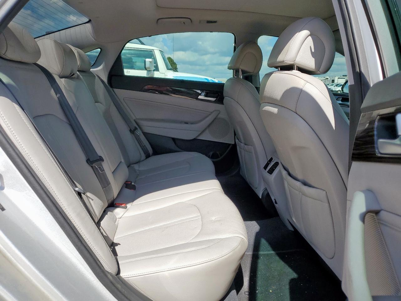 2015 Hyundai Sonata Sport VIN: 5NPE34AF2FH043855 Lot: 84884515