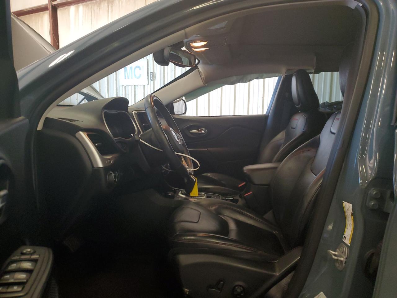 2015 Jeep Cherokee Trailhawk VIN: 1C4PJMBS1FW624851 Lot: 85872815