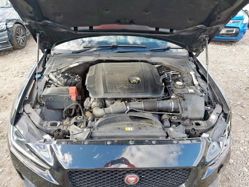 2018 JAGUAR XE R-SPORT D AUTO 
