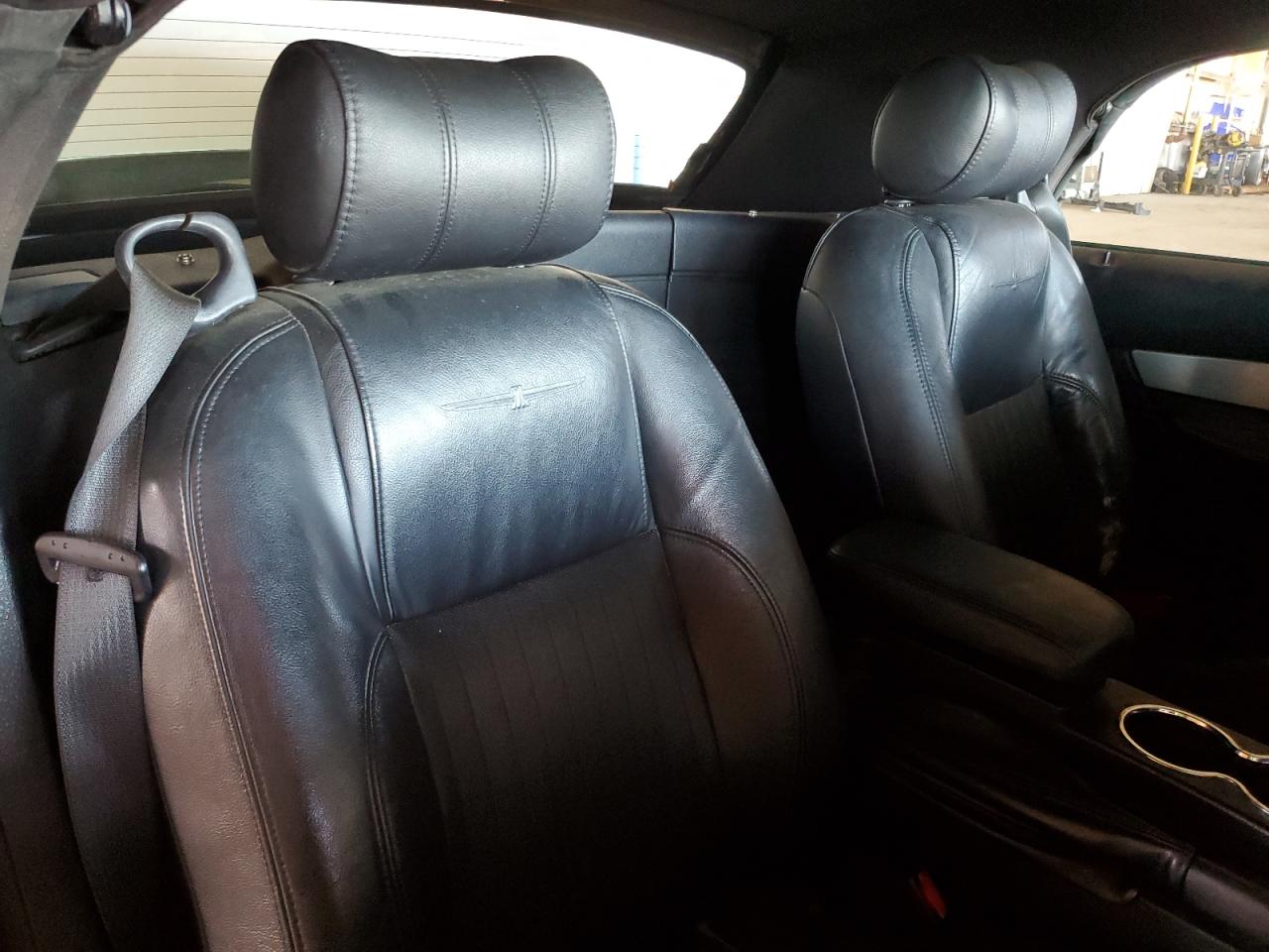 2004 Ford Thunderbird VIN: 1FAHP60A04Y107668 Lot: 85555815