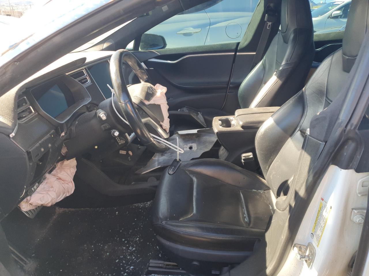 2014 Tesla Model S VIN: 5YJSA1H26EFP63490 Lot: 81693155