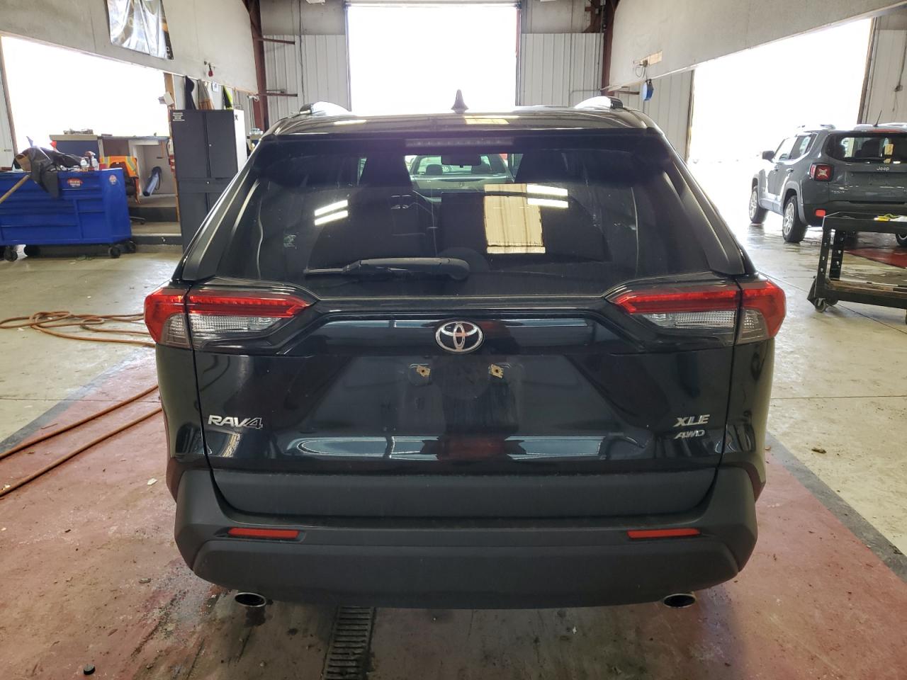 2021 Toyota Rav4 Xle VIN: JTMP1RFV0MD076318 Lot: 86268495