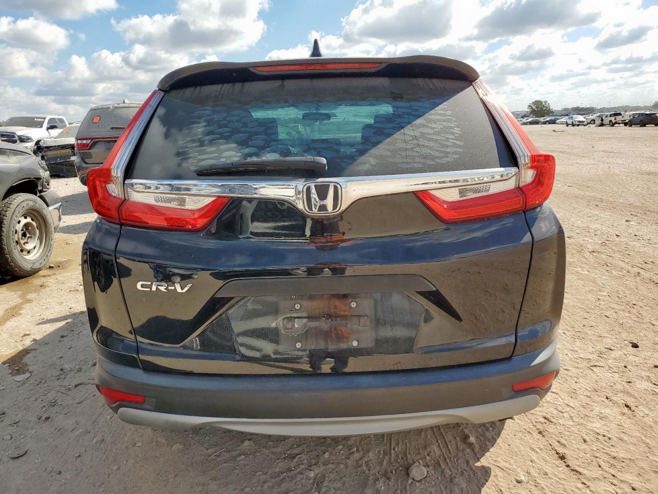 2018 Honda Cr-V Lx VIN: 2HKRW5H32JH403886 Lot: 82464305