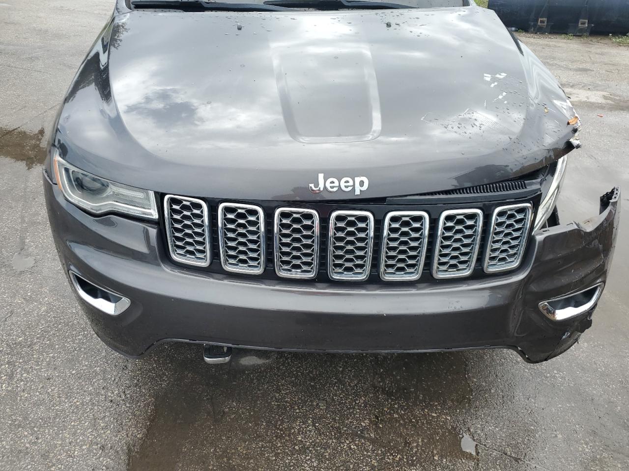 2017 Jeep Grand Cherokee Overland VIN: 1C4RJECG5HC605538 Lot: 81946415