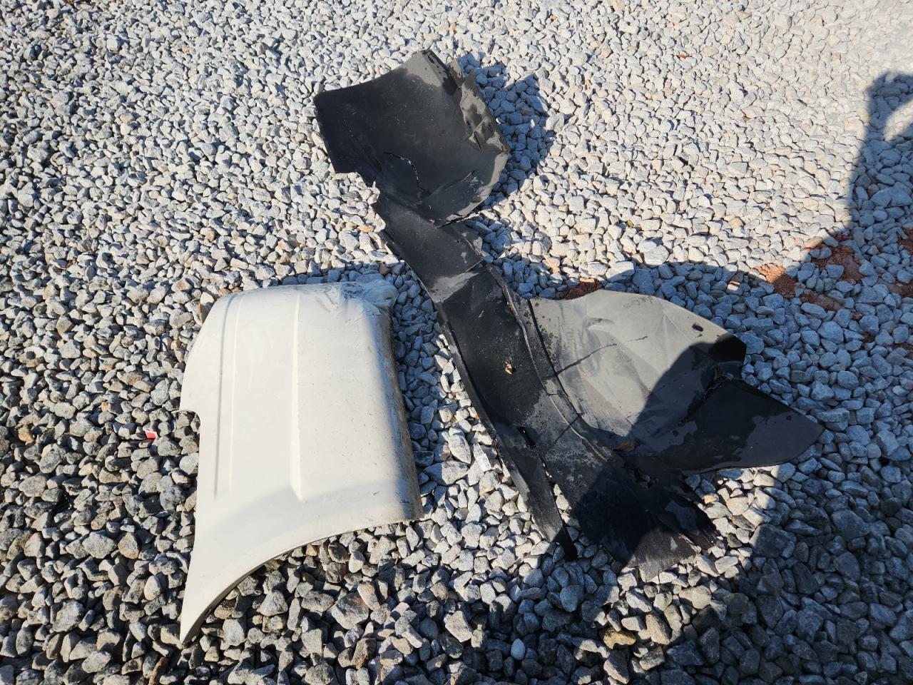 2010 Chrysler Town & Country Lx VIN: 2A4RR4DE3AR151801 Lot: 87070305