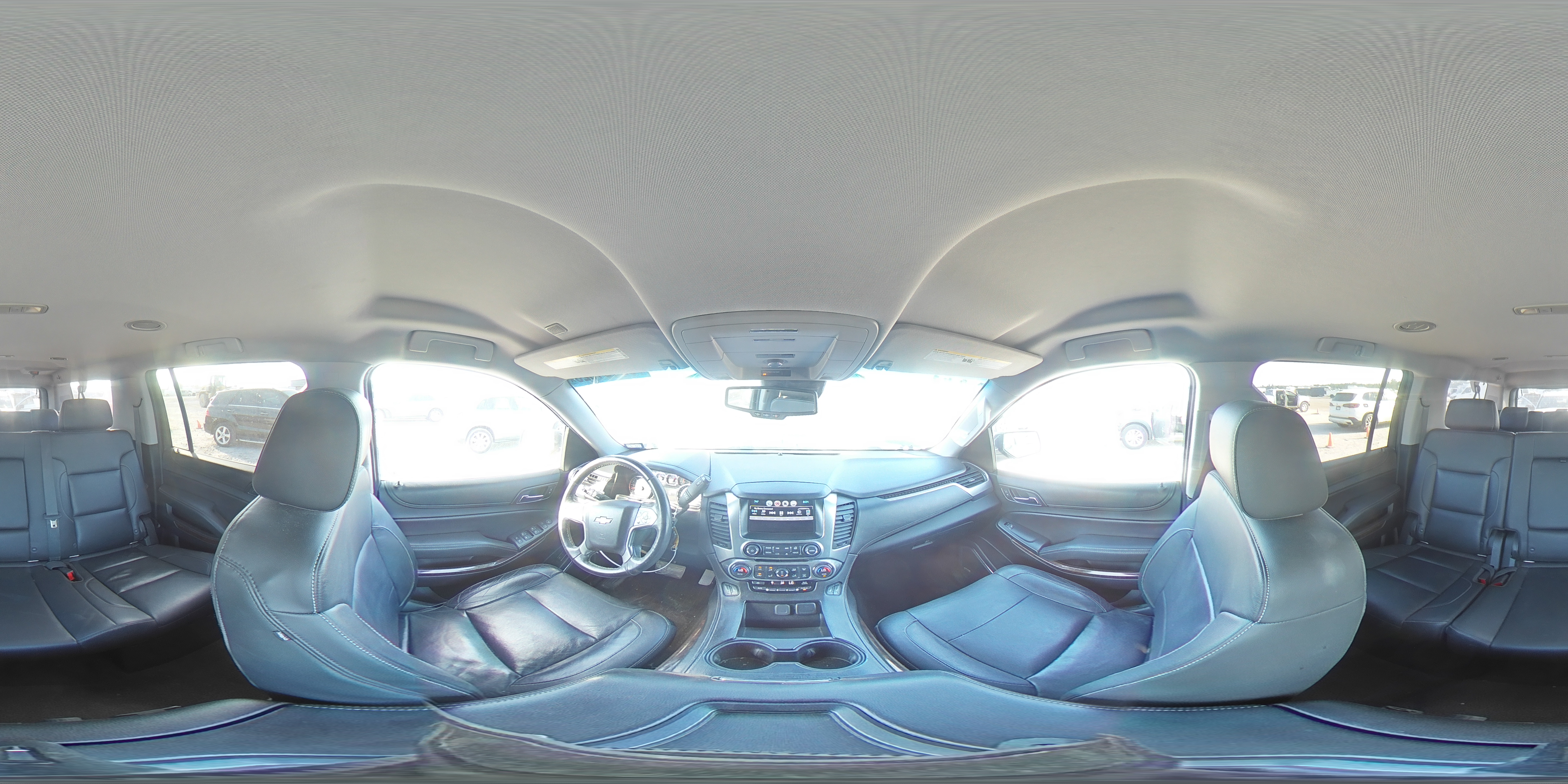 2018 Chevrolet Suburban C1500 Lt VIN: 1GNSCHKC2JR349932 Lot: 82451525