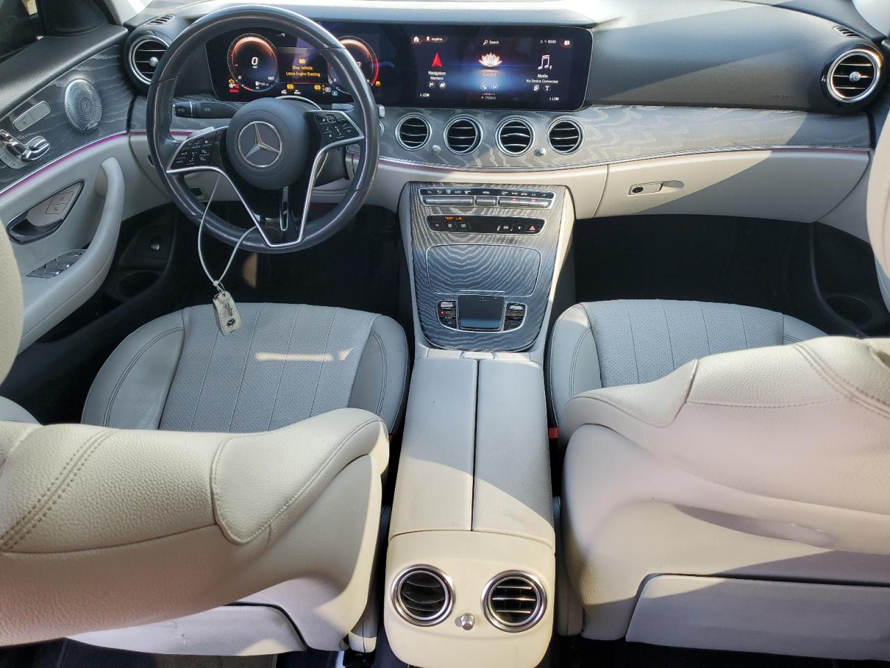 V (W213, S213, C238) V (W213, S213, C238)
