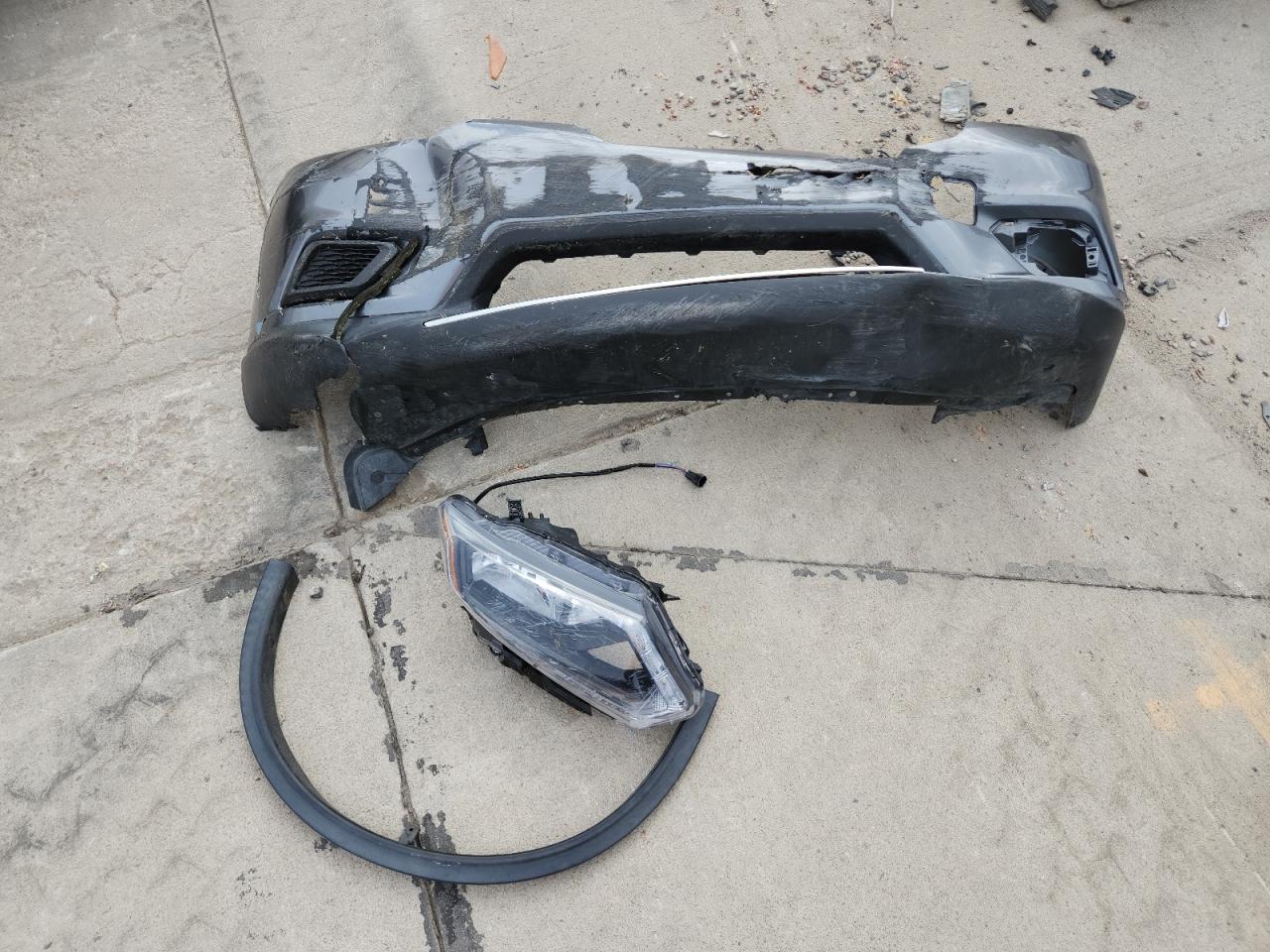 2016 Nissan Rogue S VIN: JN8AT2MT9GW017807 Lot: 82396115