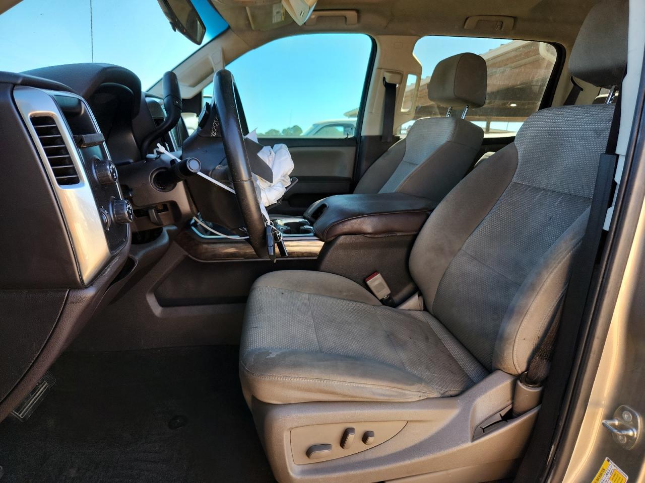 2018 Chevrolet Silverado K1500 Lt VIN: 3GCUKREC7JG330086 Lot: 86512565