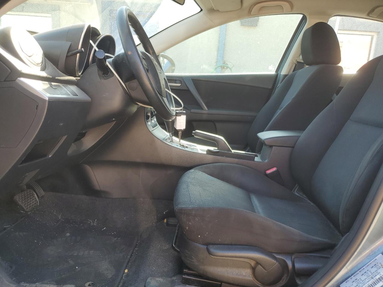 2011 Mazda 3 I VIN: JM1BL1VF3B1445350 Lot: 82120355