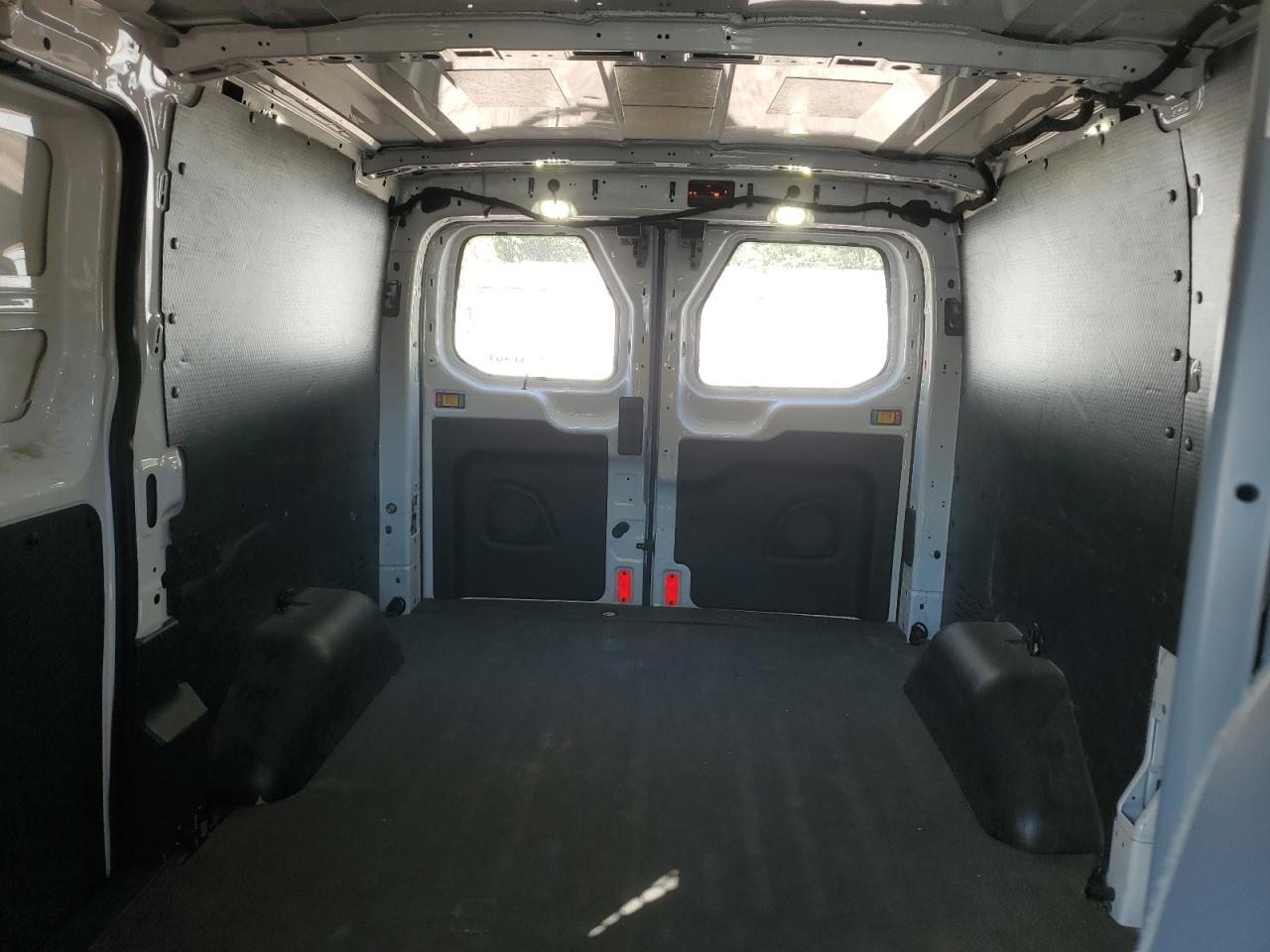 2018 Ford Transit T-150 VIN: 1FTYE1ZM7JKA06562 Lot: 85761005