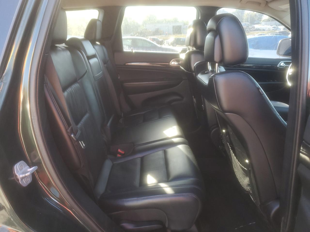 2011 Jeep Grand Cherokee Laredo VIN: 1J4RR4GT1BC553398 Lot: 85328175