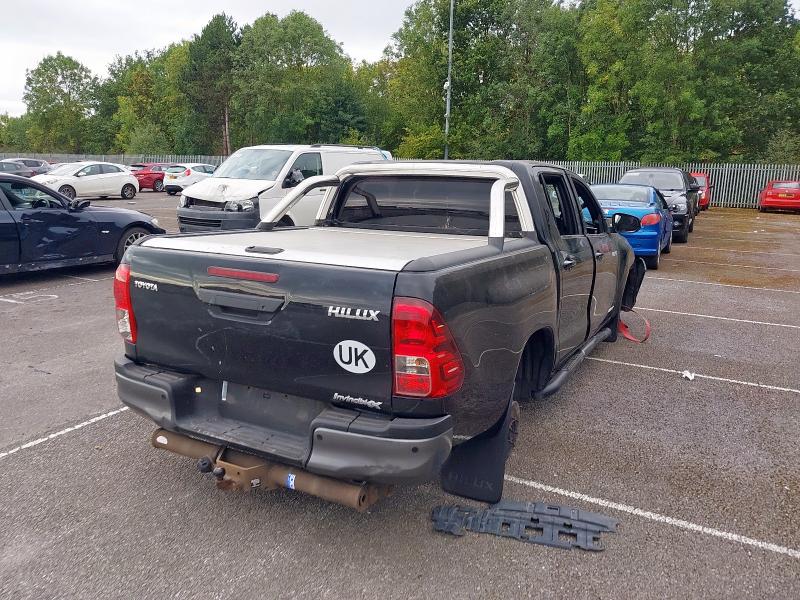 2020 TOYOTA HILUX INVINCIBLE X D/CAB PICK UP 2.4 D-4D AUTO