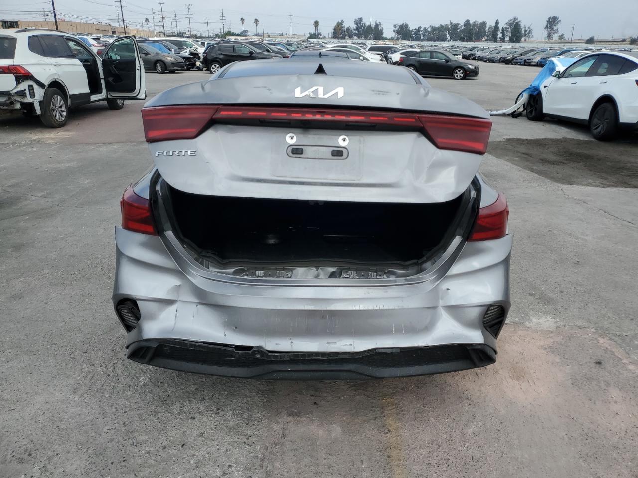 2024 Kia Forte Lx VIN: 3KPF24AD7RE709543 Lot: 82279955