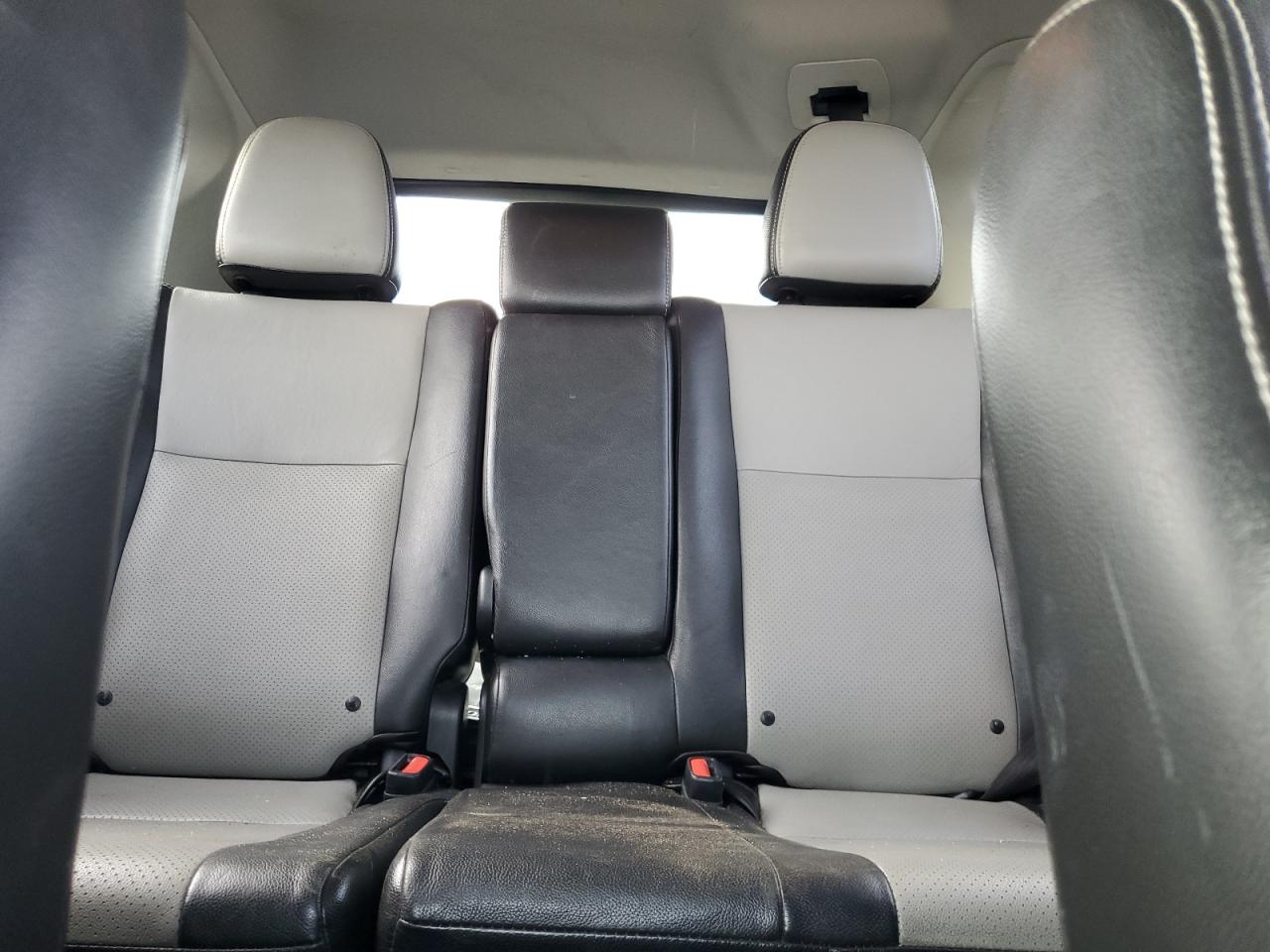 2017 Toyota Rav4 Le VIN: JTMZFREV4HJ712869 Lot: 85193185