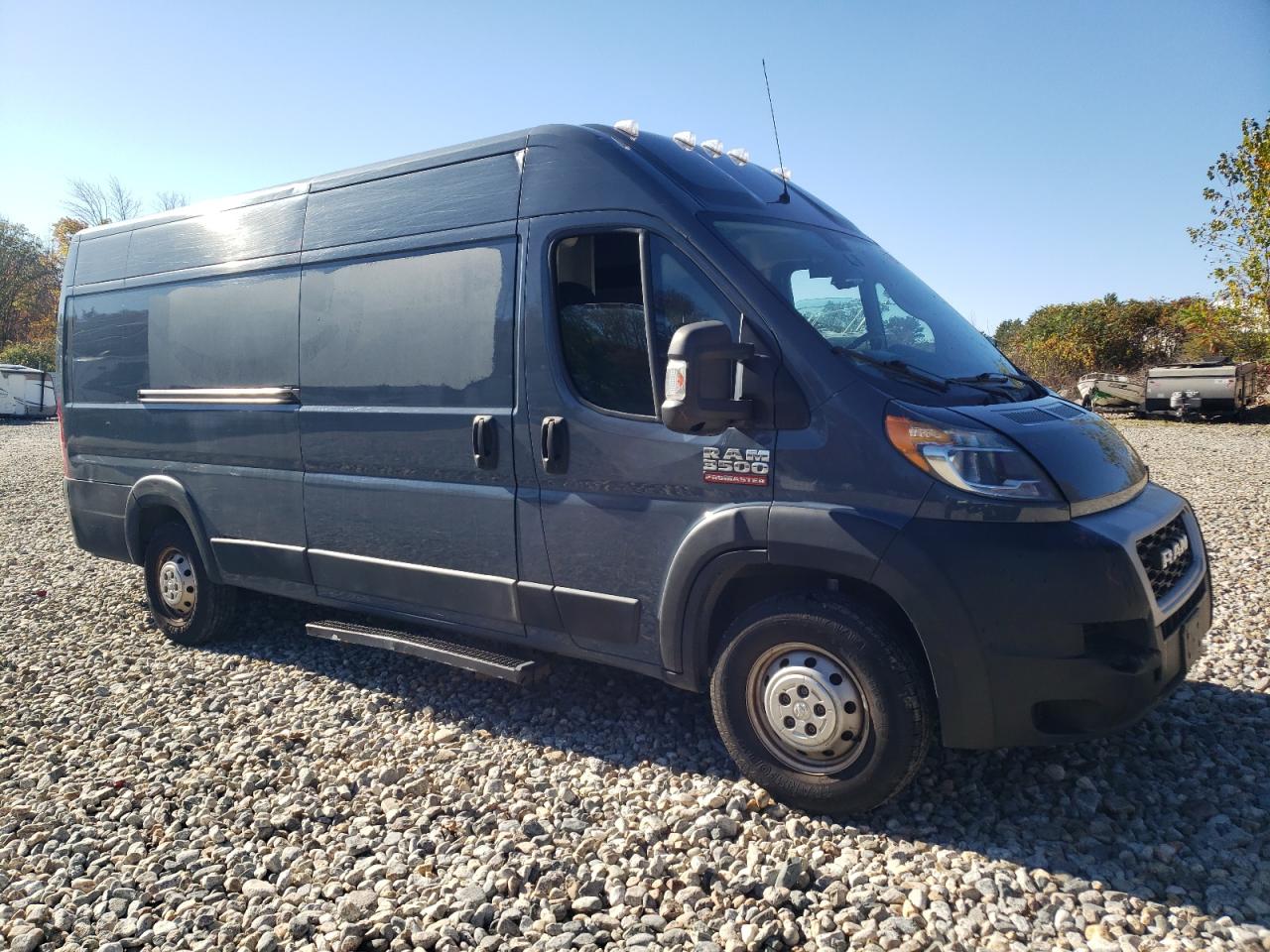 Фото: 3C6URVJG6LE139813