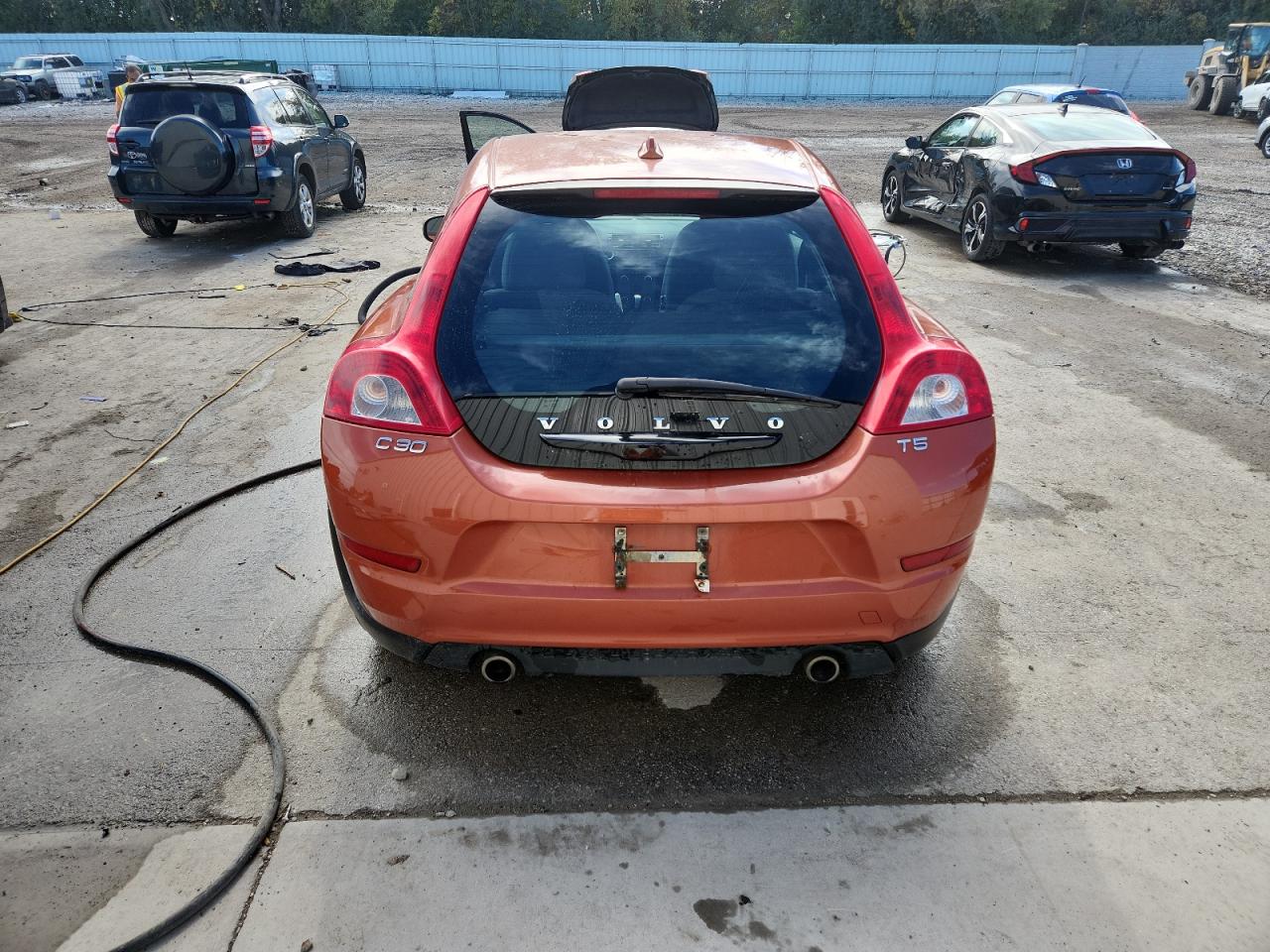2011 Volvo C30 T5 VIN: YV1672MK4B2246113 Lot: 85358135