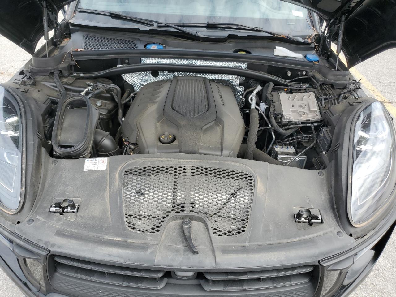 2024 Porsche Macan Base VIN: WP1AA2A52RLB09724 Lot: 87447115