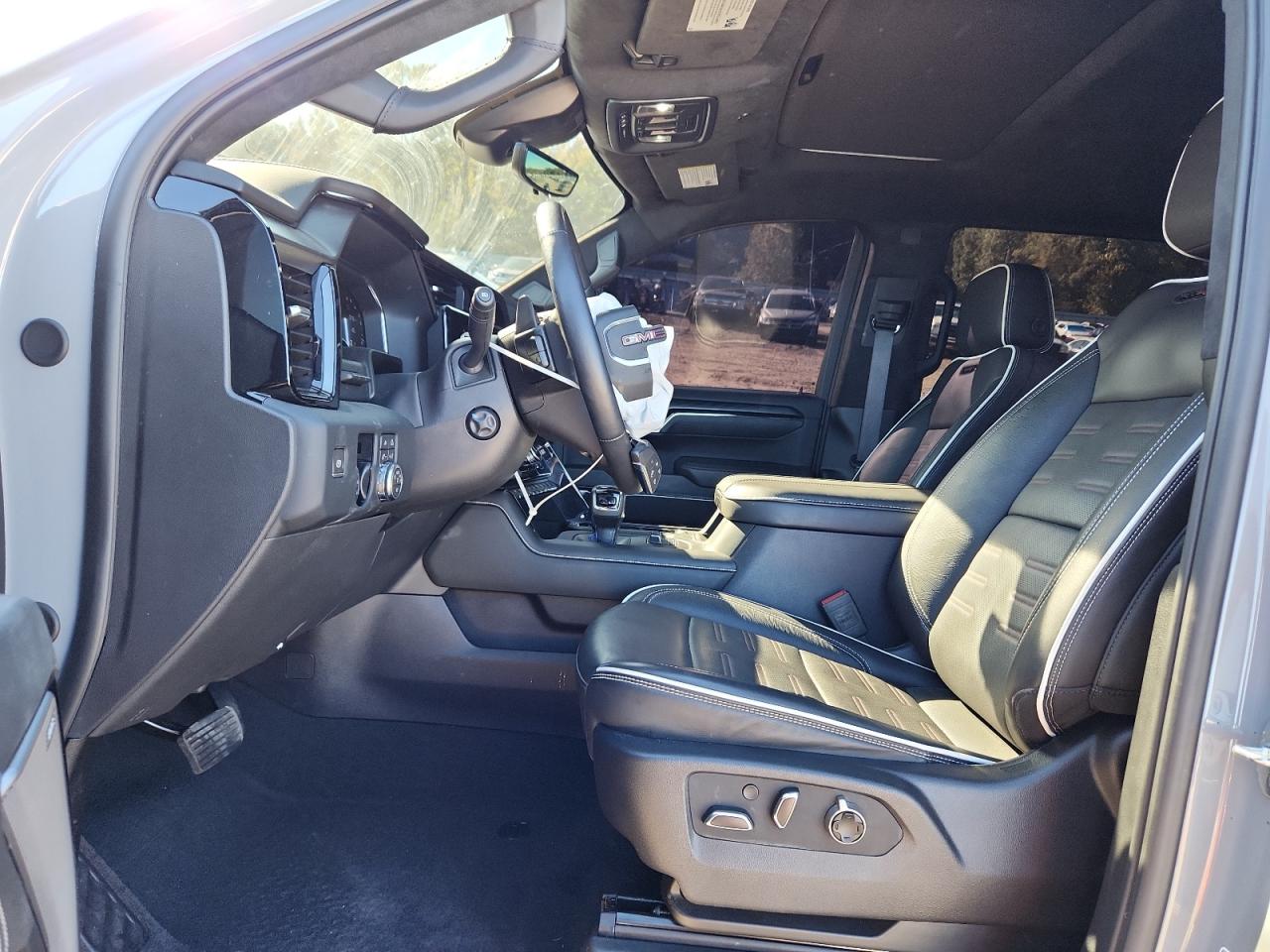 2024 GMC Sierra K1500 At4X VIN: 3GTUUFEL4RG242746 Lot: 90822715