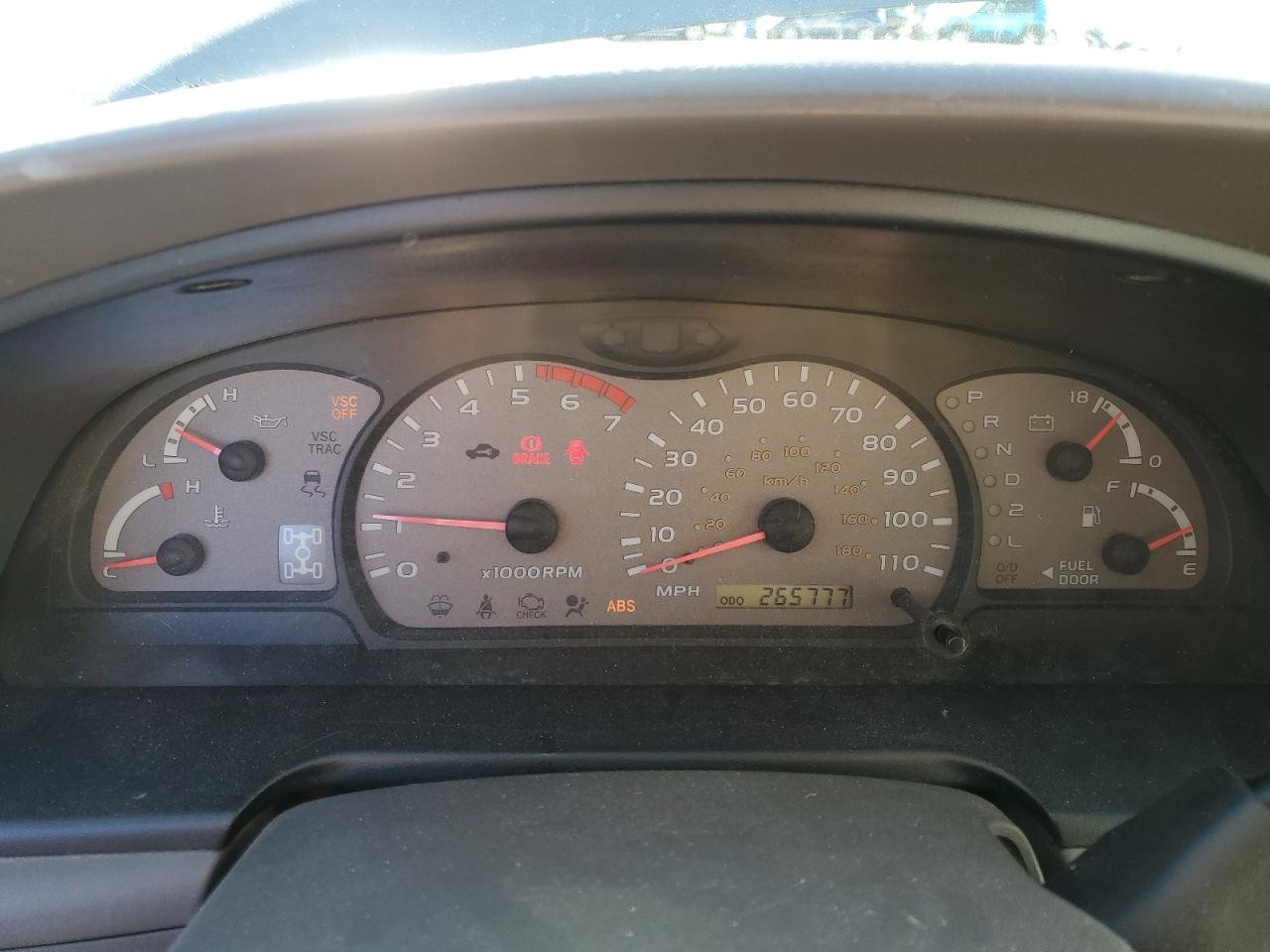 2001 Toyota Sequoia Limited VIN: 5TDBT48A11S027078 Lot: 90687635