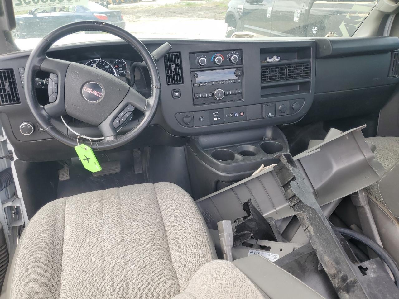 2022 GMC Savana Cutaway G3500 VIN: 7GZ37TC72NN011887 Lot: 80500925