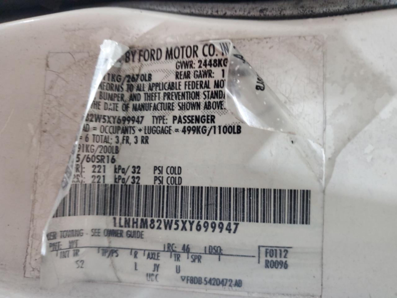 1999 Lincoln Town Car Signature VIN: 1LNHM82W5XY699947 Lot: 89898835