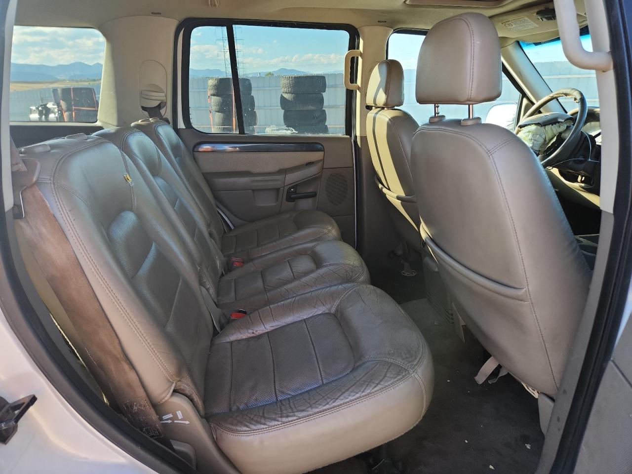 2002 Ford Explorer Limited VIN: 1FMDU75W62ZB93213 Lot: 81965595