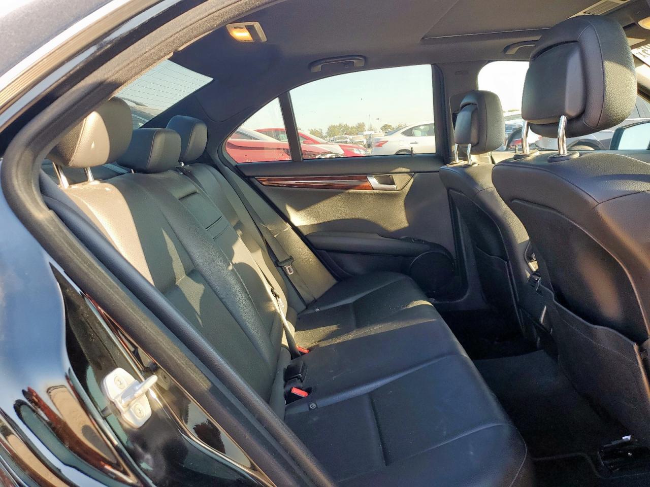 2014 Mercedes-Benz C 250 VIN: WDDGF4HB9EG255115 Lot: 84395785