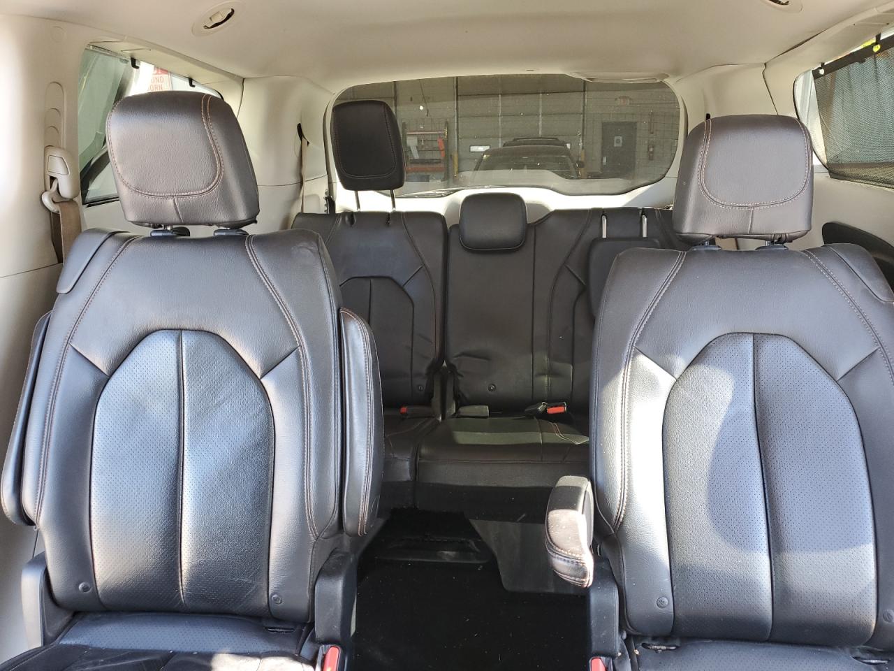 2018 Chrysler Pacifica Touring L VIN: 2C4RC1BG7JR113661 Lot: 87064125