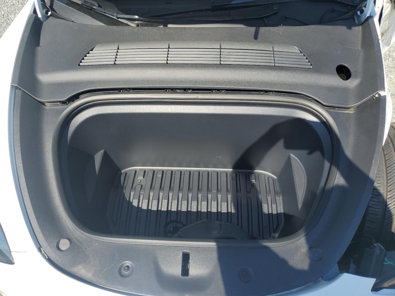 2025 Tesla Model Y VIN: 7SAYGDEF0SA348436 Lot: 82036065