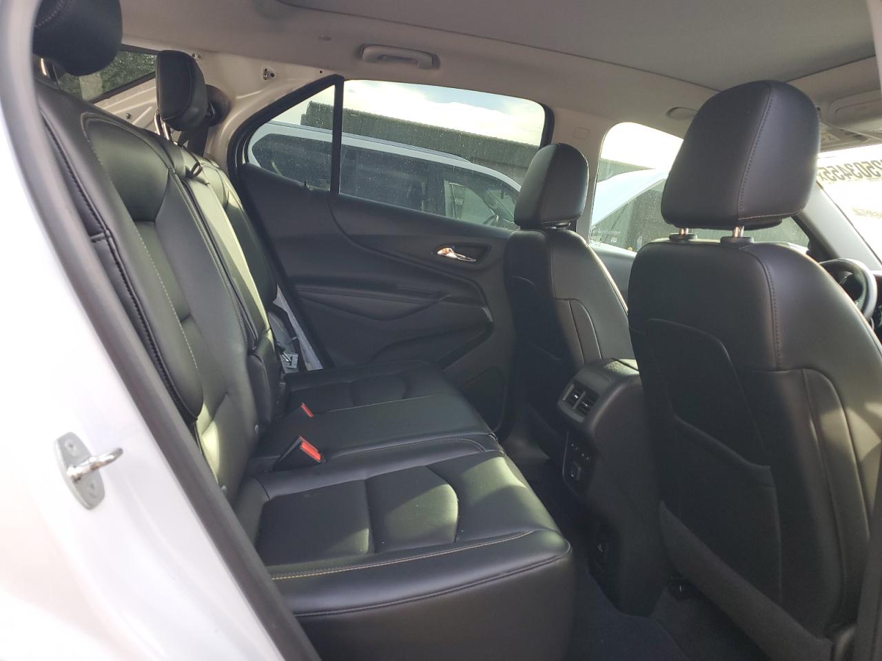 2020 Chevrolet Equinox Premier VIN: 3GNAXYEX4LS649048 Lot: 82503455