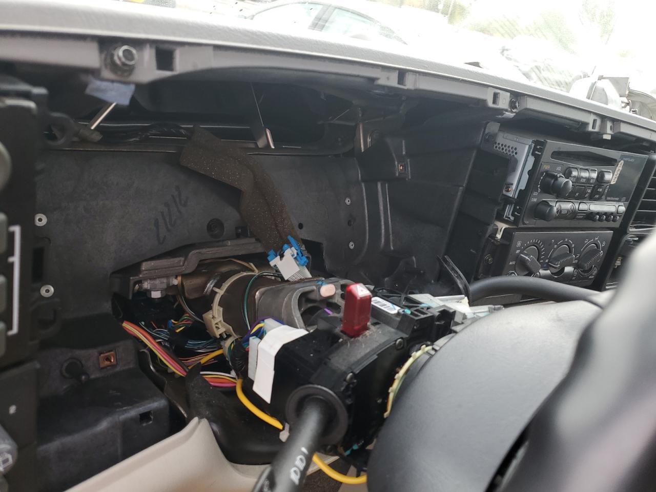 2002 GMC Yukon Xl K1500 VIN: 3GKFK16Z82G358031 Lot: 90717045