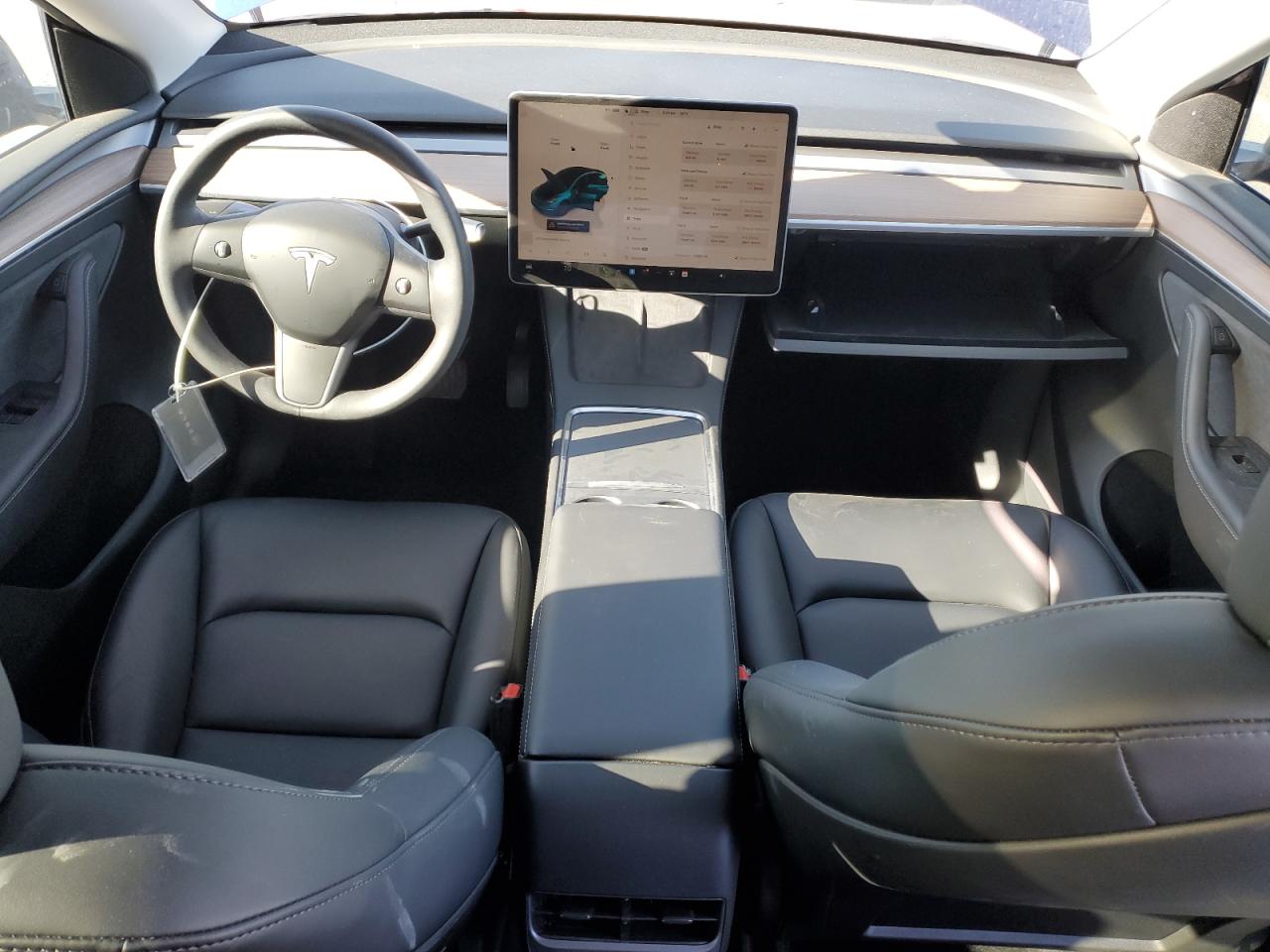 2025 Tesla Model Y VIN: 7SAYGDEE6SF305777 Lot: 90378465