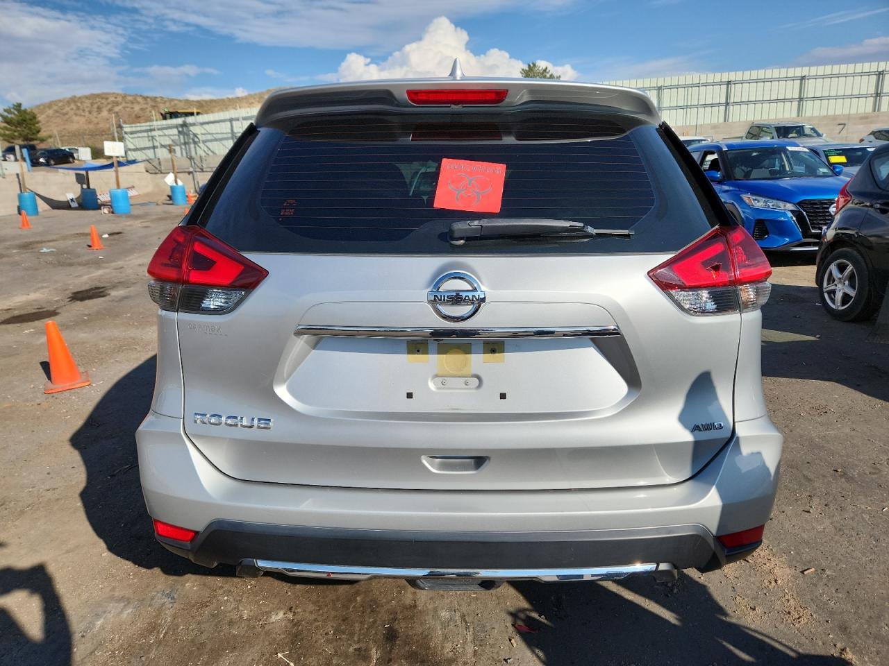 2020 Nissan Rogue S VIN: JN8AT2MV5LW142928 Lot: 85582415