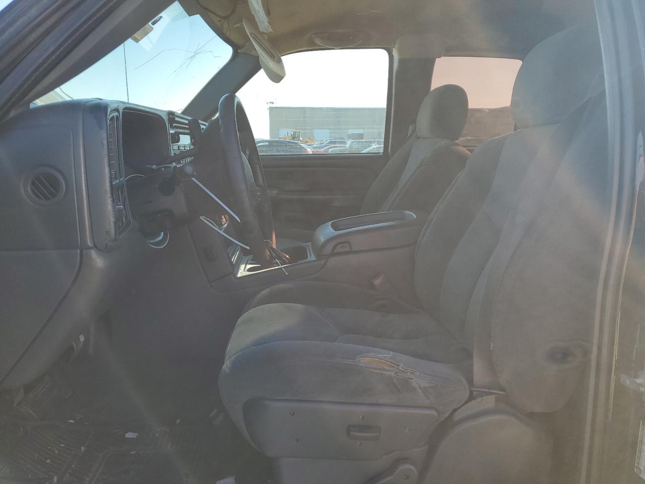 2005 Chevrolet Silverado C1500 VIN: 2GCEC19VX51302022 Lot: 86768015