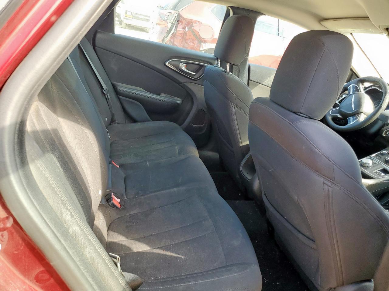 2015 Chrysler 200 Limited VIN: 1C3CCCAB1FN748245 Lot: 86134315