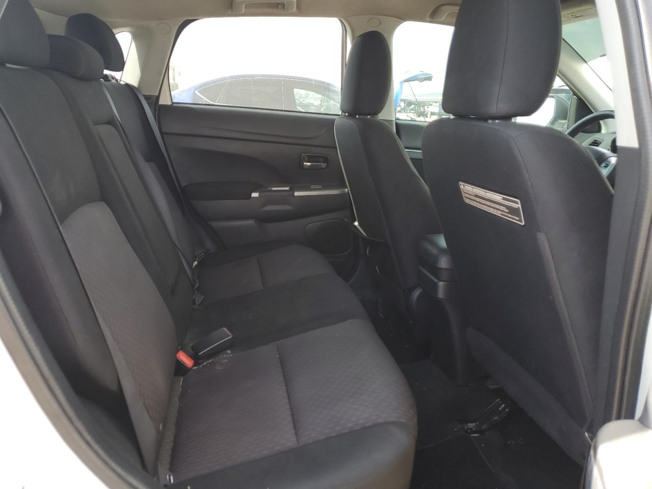 2018 Mitsubishi Outlander Sport Es VIN: JA4AP3AU4JU016998 Lot: 84565155